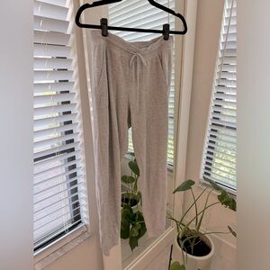 ALO Yoga Sweats (M)